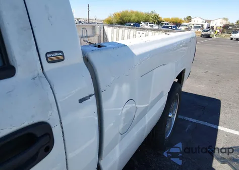 2004 Chevrolet Silverado 1500 Work Truck z USA, uszkodzony, nr VIN 1GCEC14X24Z317015